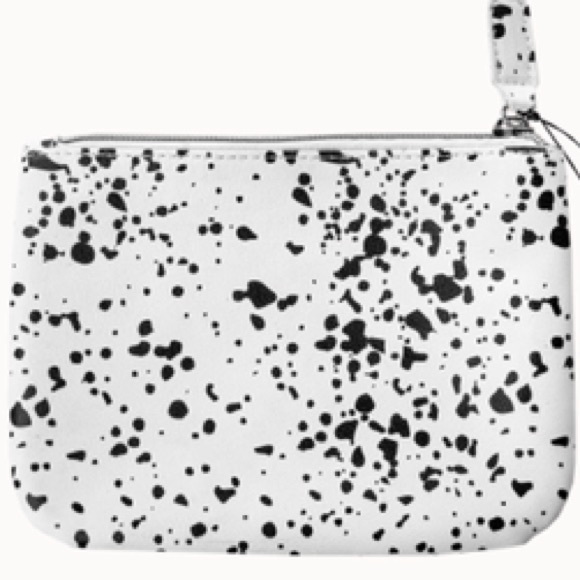 🎄🎁NEW Mollie Jacob Abstract vegan Monochrome Pouch - Picture 2 of 2